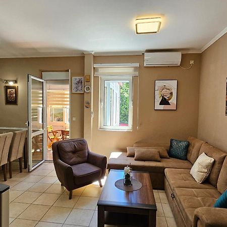 Lalovina Apartment Херцег-Нови Экстерьер фото