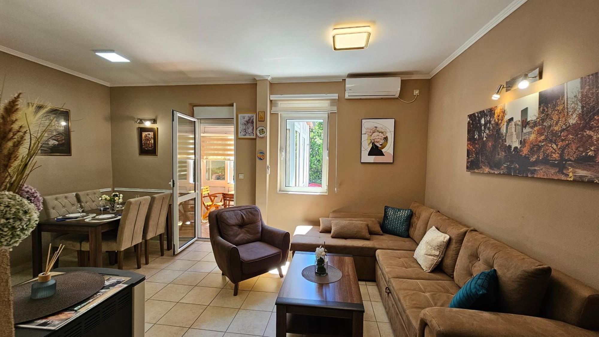 Lalovina Apartment Херцег-Нови Экстерьер фото